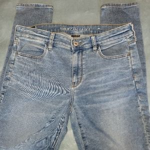 AMERICAN EAGLE JEANS